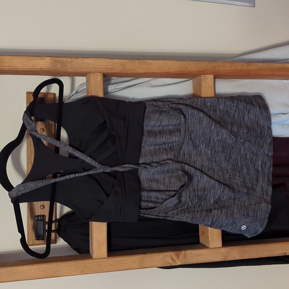 Lululemon bra top